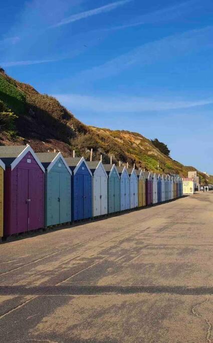 Beach Home With Garden, Close To New Forest Bournemouth Esterno foto