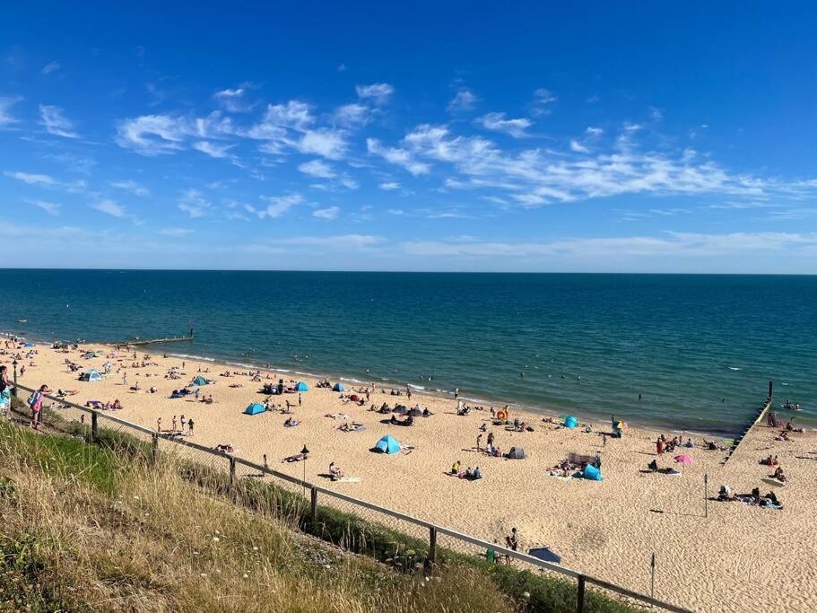 Beach Home With Garden, Close To New Forest Bournemouth Esterno foto